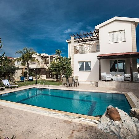 Sunny Coast Villa Айя Напа Екстериор снимка