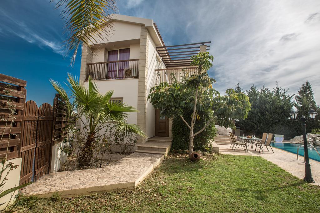Sunny Coast Villa Айя Напа Екстериор снимка