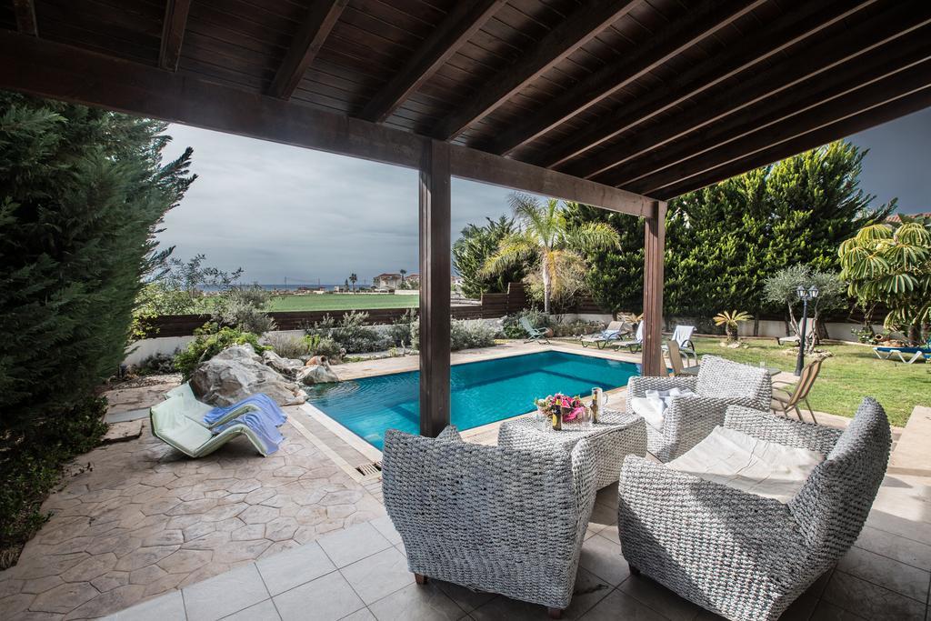 Sunny Coast Villa Айя Напа Екстериор снимка
