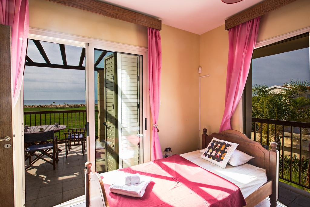 Sunny Coast Villa Айя Напа Екстериор снимка