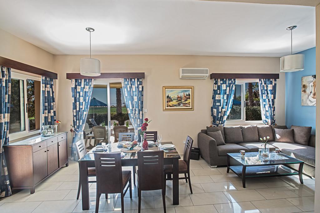 Sunny Coast Villa Айя Напа Екстериор снимка
