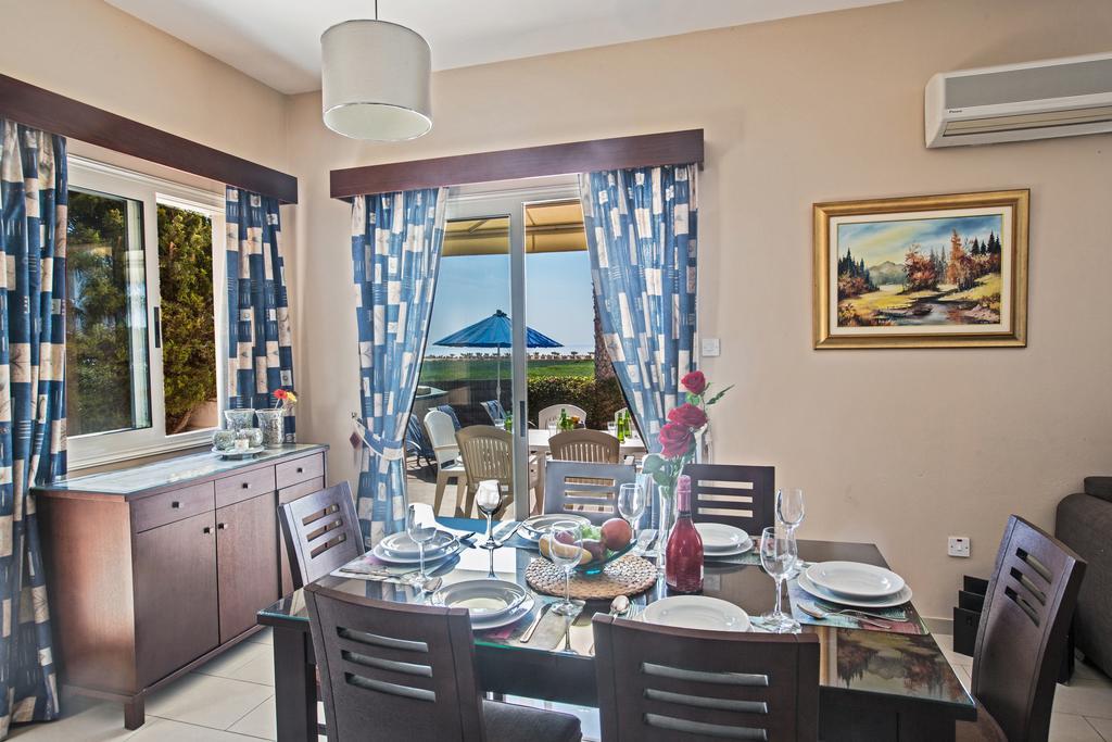 Sunny Coast Villa Айя Напа Екстериор снимка